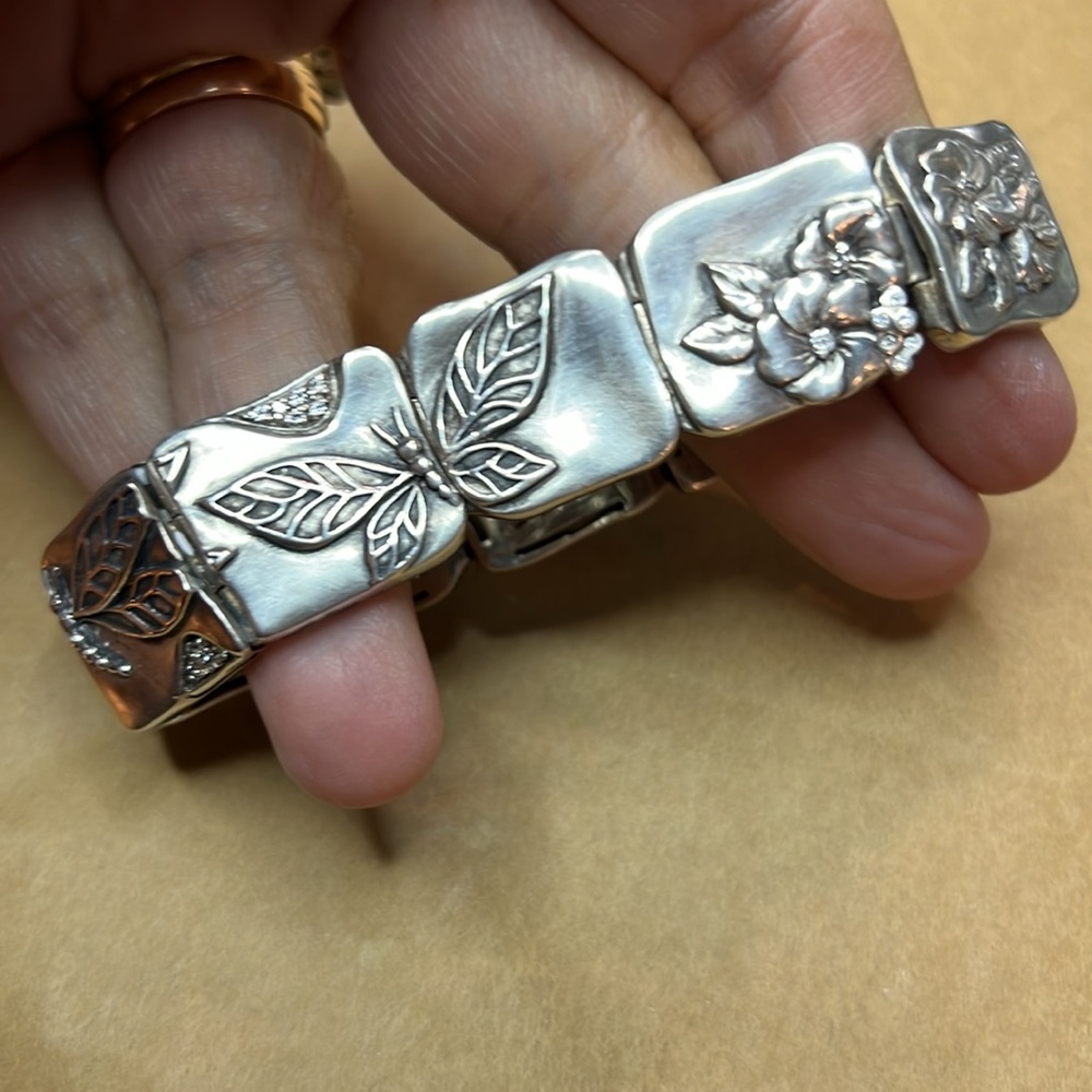 Seidengang Sterling Silver Butterfly Dragonfly Diamonique Bas-Relief Bracelet